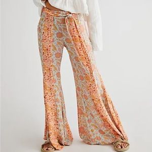 NWOT Free People Bali Sultry Bohemian Flare Pants with belt, size M